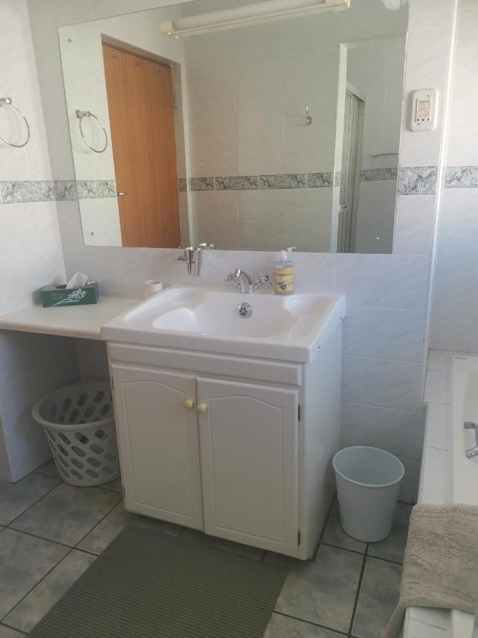 Eikepark Self Catering Apartamento Stellenbosch Exterior foto