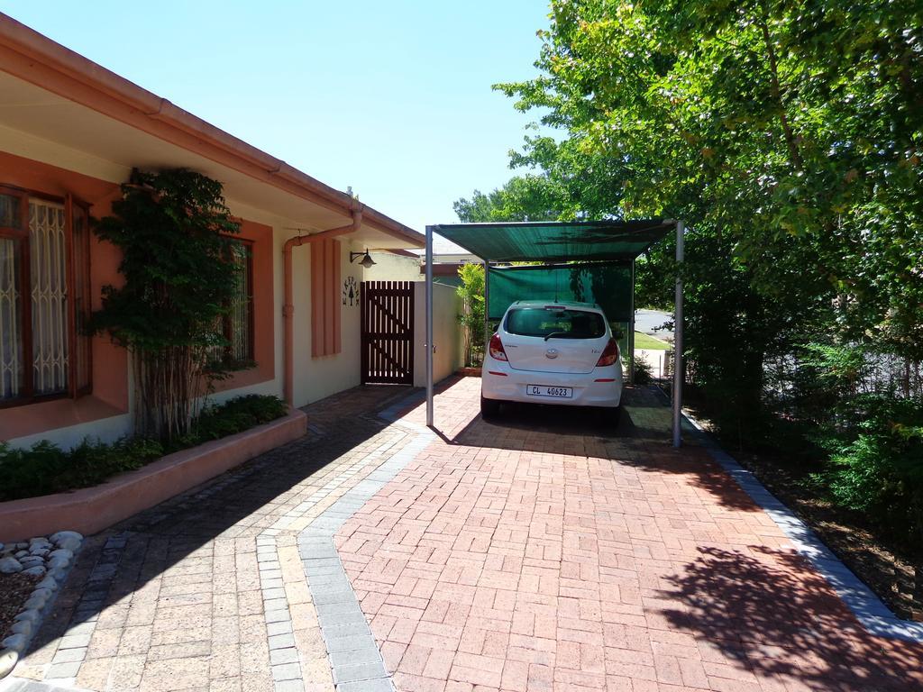 Eikepark Self Catering Apartamento Stellenbosch Exterior foto