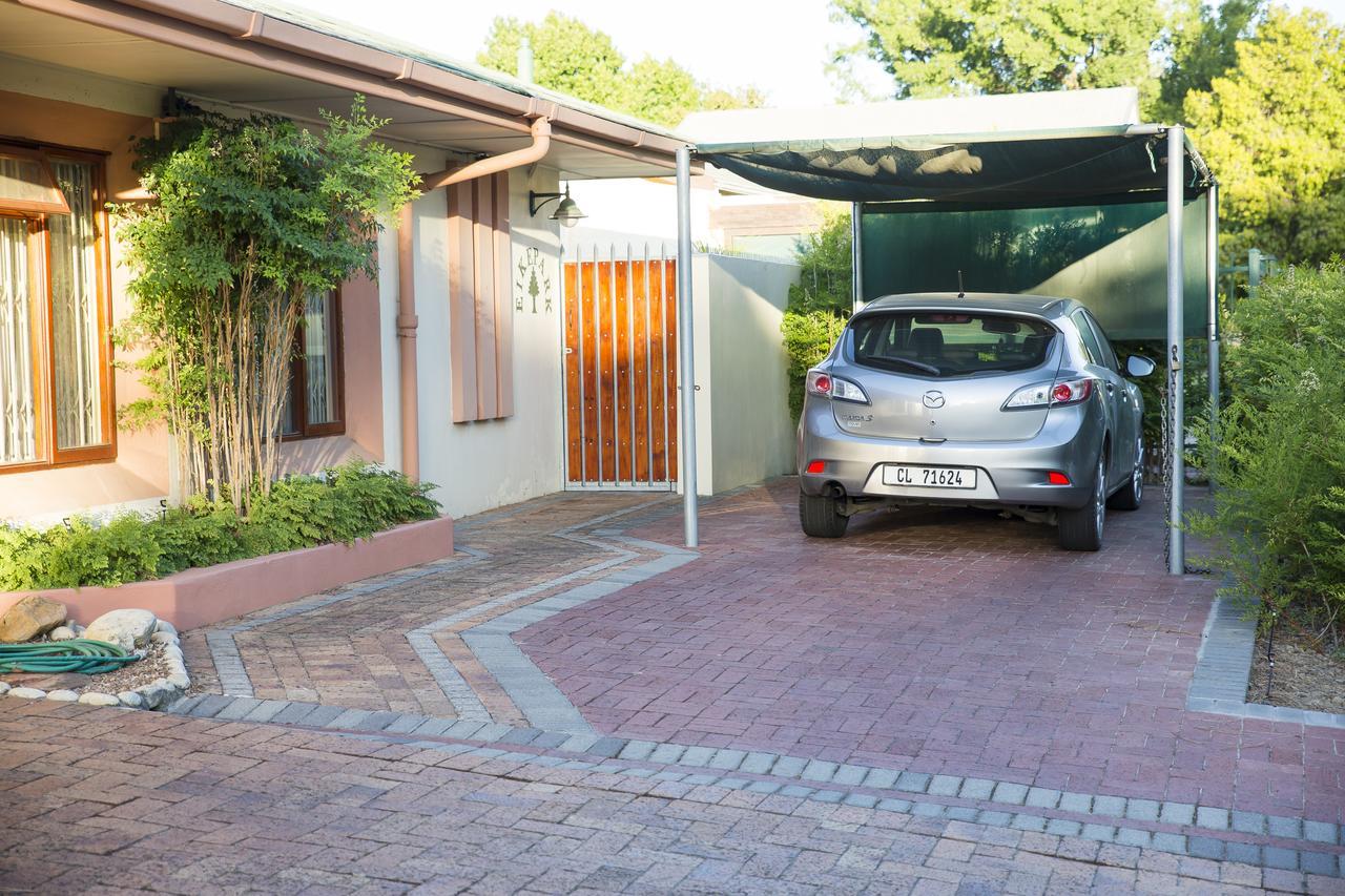 Eikepark Self Catering Apartamento Stellenbosch Exterior foto
