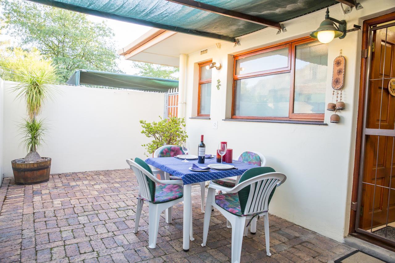 Eikepark Self Catering Apartamento Stellenbosch Exterior foto