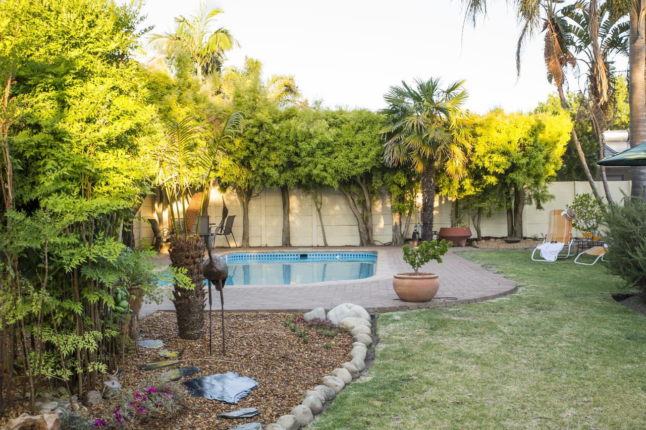 Eikepark Self Catering Apartamento Stellenbosch Exterior foto